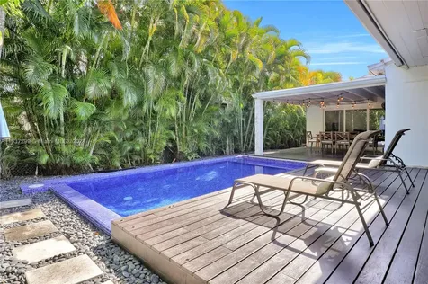 5931 La Gorce Drive Miami Beach FL 33140
