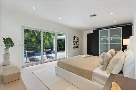 5931 La Gorce Drive Miami Beach FL 33140