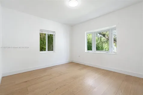 5931 La Gorce Drive Miami Beach FL 33140