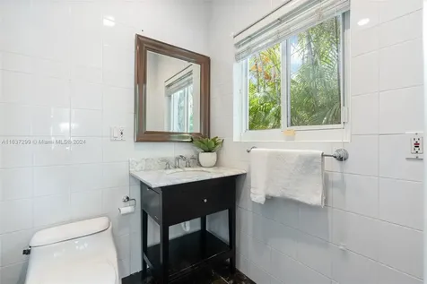 5931 La Gorce Drive Miami Beach FL 33140