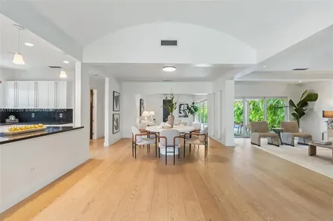 5931 La Gorce Drive Miami Beach FL 33140