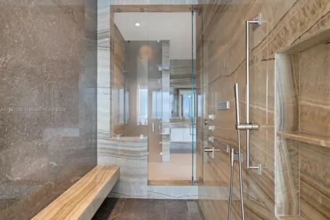 17901 Collins Sunny Isles Beach FL 33160