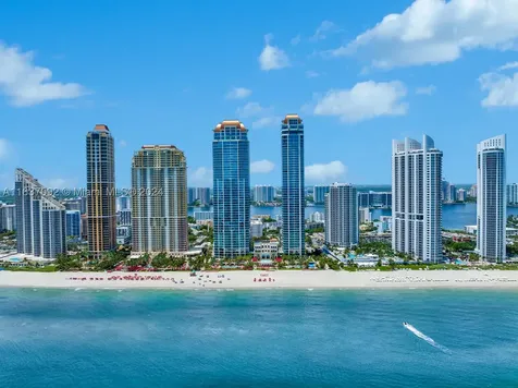 17901 Collins Sunny Isles Beach FL 33160