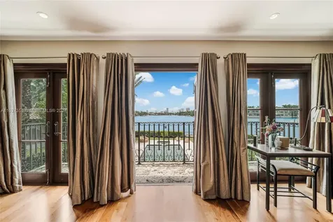 1350 W 29th Street Miami Beach FL 33140