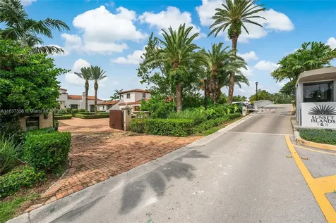 1350 W 29th Street Miami Beach FL 33140