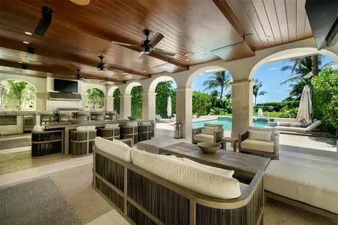7825 Atlantic Way Miami Beach FL 33141