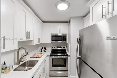 9103 SW 137th Terrace Miami FL 33176