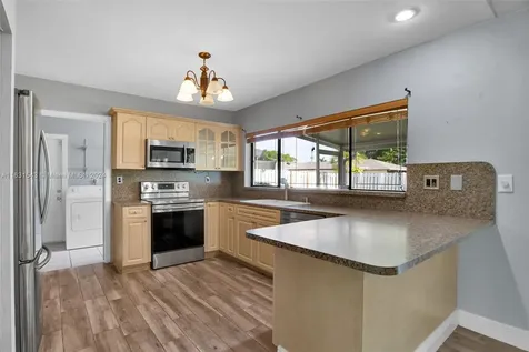 10431 NW 21st Court Sunrise FL 33322