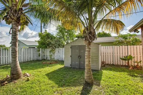 10431 NW 21st Court Sunrise FL 33322