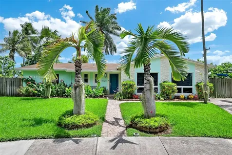 19720 SW 99th Court Cutler Bay FL 33157