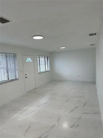 324 E 34th Street Hialeah FL 33013