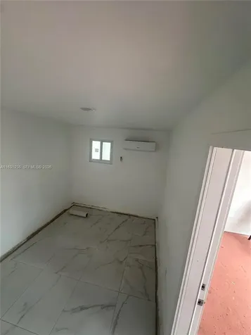 324 E 34th Street Hialeah FL 33013