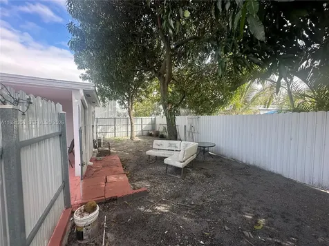 324 E 34th Street Hialeah FL 33013