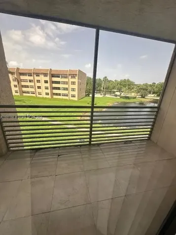 10101 Sunrise Lakes Boulevard Sunrise FL 33322
