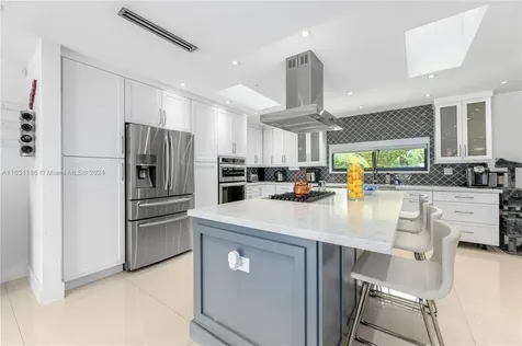 8740 SW 181st Terrace Palmetto Bay FL 33157