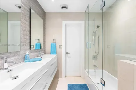 8740 SW 181st Terrace Palmetto Bay FL 33157