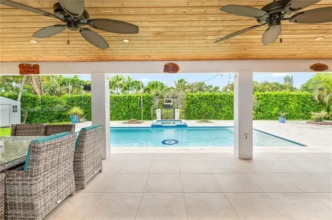 8740 SW 181st Terrace Palmetto Bay FL 33157
