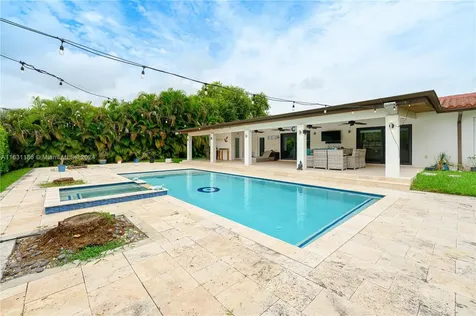 8740 SW 181st Terrace Palmetto Bay FL 33157