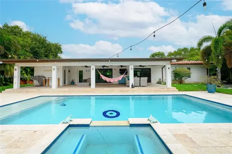 8740 SW 181st Terrace Palmetto Bay FL 33157