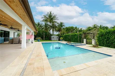 8740 SW 181st Terrace Palmetto Bay FL 33157