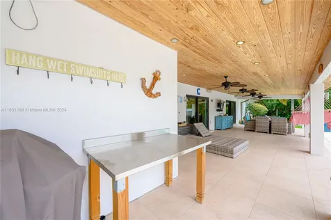 8740 SW 181st Terrace Palmetto Bay FL 33157