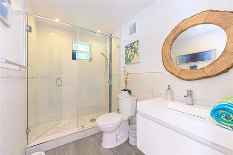 8740 SW 181st Terrace Palmetto Bay FL 33157