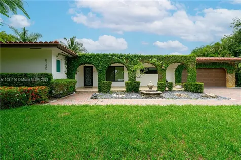 8740 SW 181st Terrace Palmetto Bay FL 33157