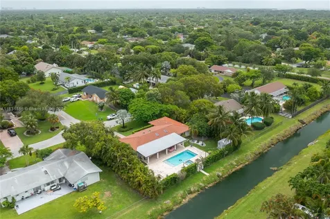 8740 SW 181st Terrace Palmetto Bay FL 33157