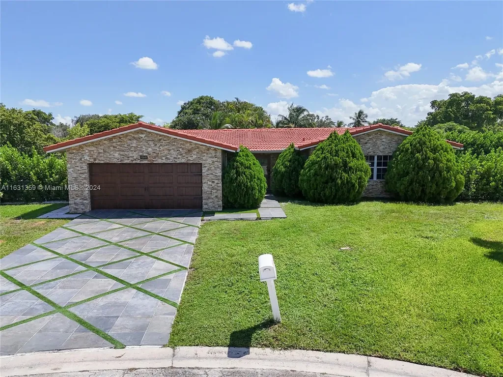 10640 NW 39th Court Coral Springs FL 33065