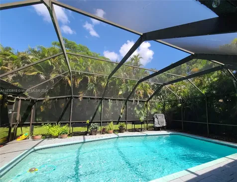 899 NW 107th Lane Coral Springs FL 33071