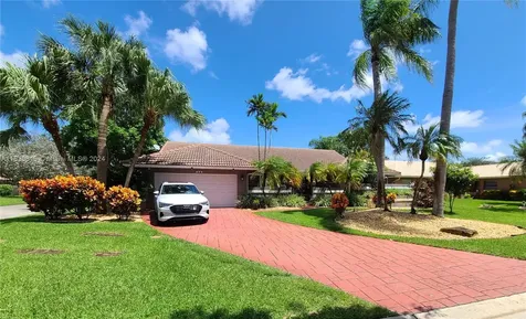 899 NW 107th Lane Coral Springs FL 33071