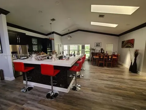 899 NW 107th Lane Coral Springs FL 33071