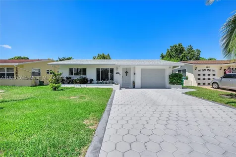 4905 NW 53rd Street Tamarac FL 33319