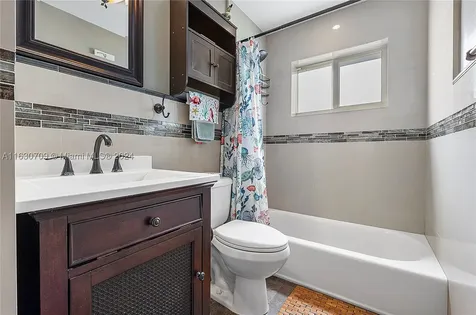 4905 NW 53rd Street Tamarac FL 33319