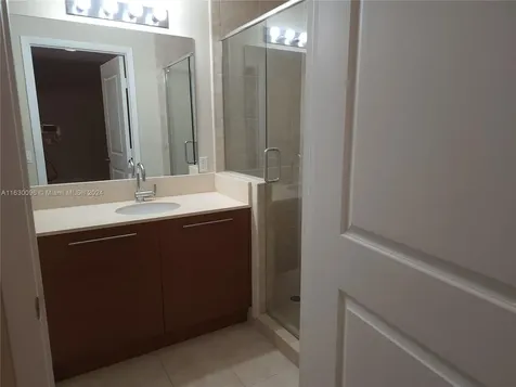 2641 N Flamingo Road Sunrise FL 33323