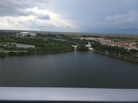 2641 N Flamingo Road Sunrise FL 33323