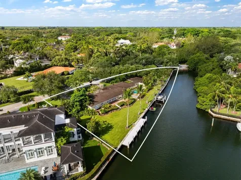 695 Solano Prado Coral Gables FL 33156
