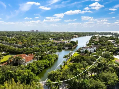 695 Solano Prado Coral Gables FL 33156