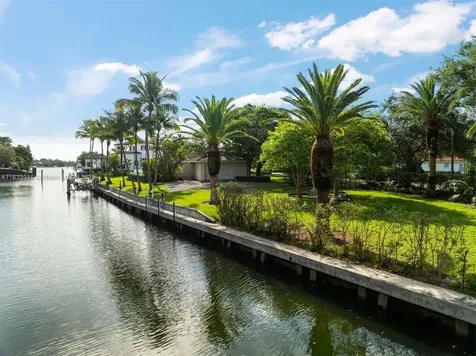695 Solano Prado Coral Gables FL 33156