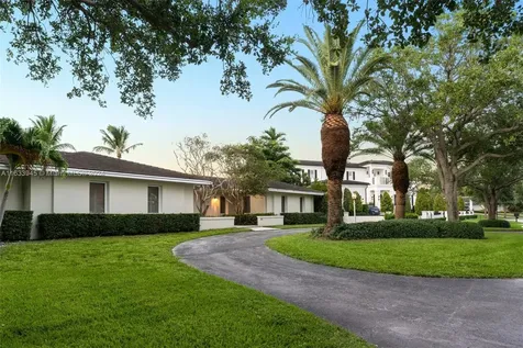 695 Solano Prado Coral Gables FL 33156