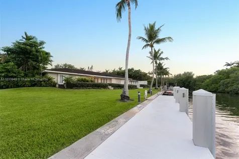 695 Solano Prado Coral Gables FL 33156