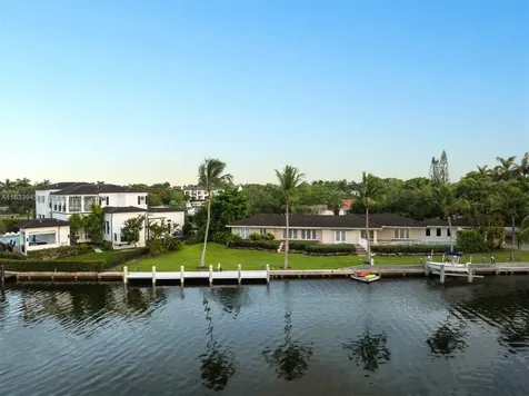 695 Solano Prado Coral Gables FL 33156