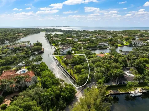 695 Solano Prado Coral Gables FL 33156