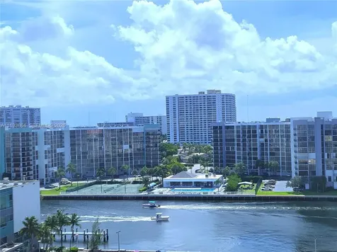 3505 S Ocean Drive Hollywood FL 33019