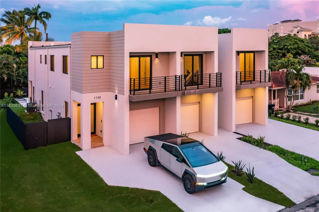 1120 NE 10th Avenue Fort Lauderdale FL 33304