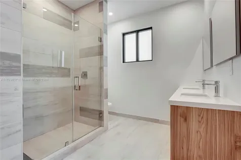 1120 NE 10th Avenue Fort Lauderdale FL 33304