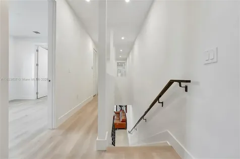 1120 NE 10th Avenue Fort Lauderdale FL 33304