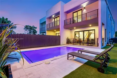 1120 NE 10th Avenue Fort Lauderdale FL 33304