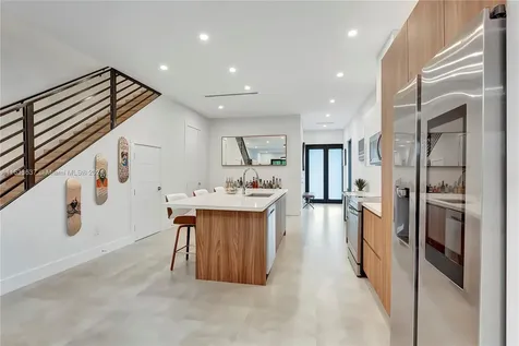 1120 NE 10th Avenue Fort Lauderdale FL 33304