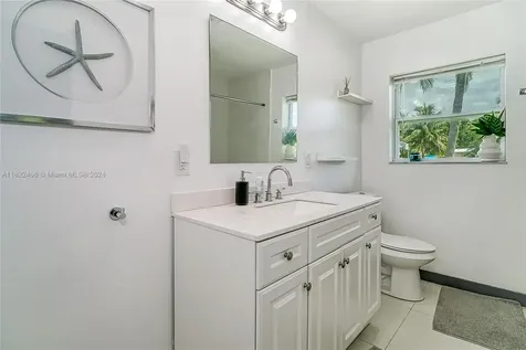 216 SW 6th Street Hallandale Beach FL 33009